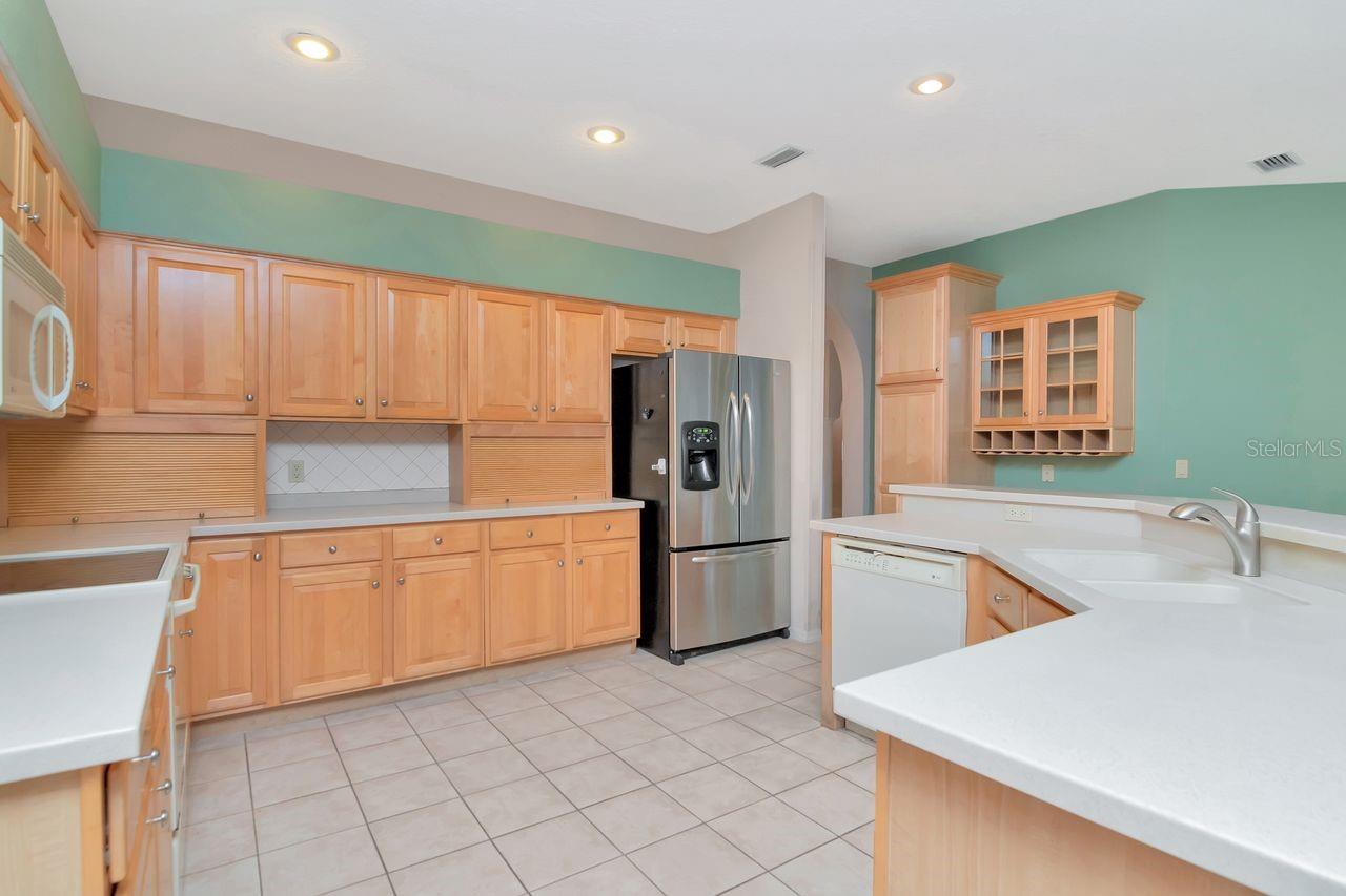 Image 56 of 63 For 4858 Augusta Avenue