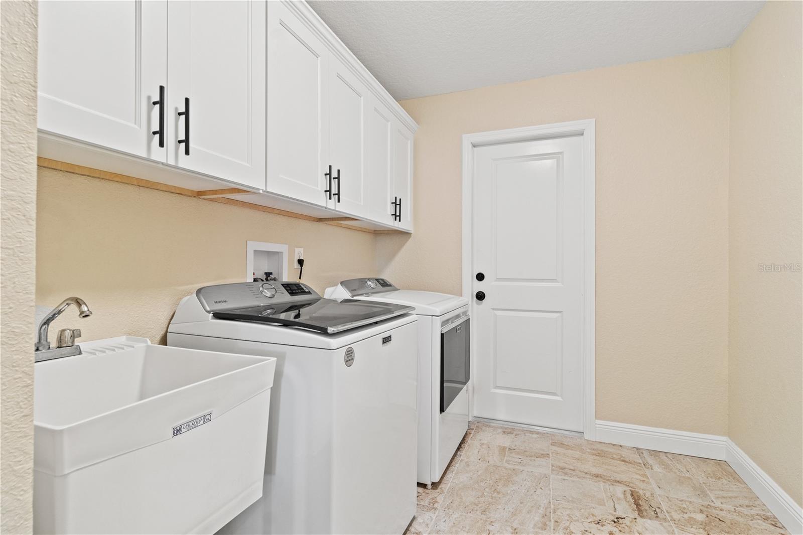 Image 22 of 61 For 488 Fieldstone Lane