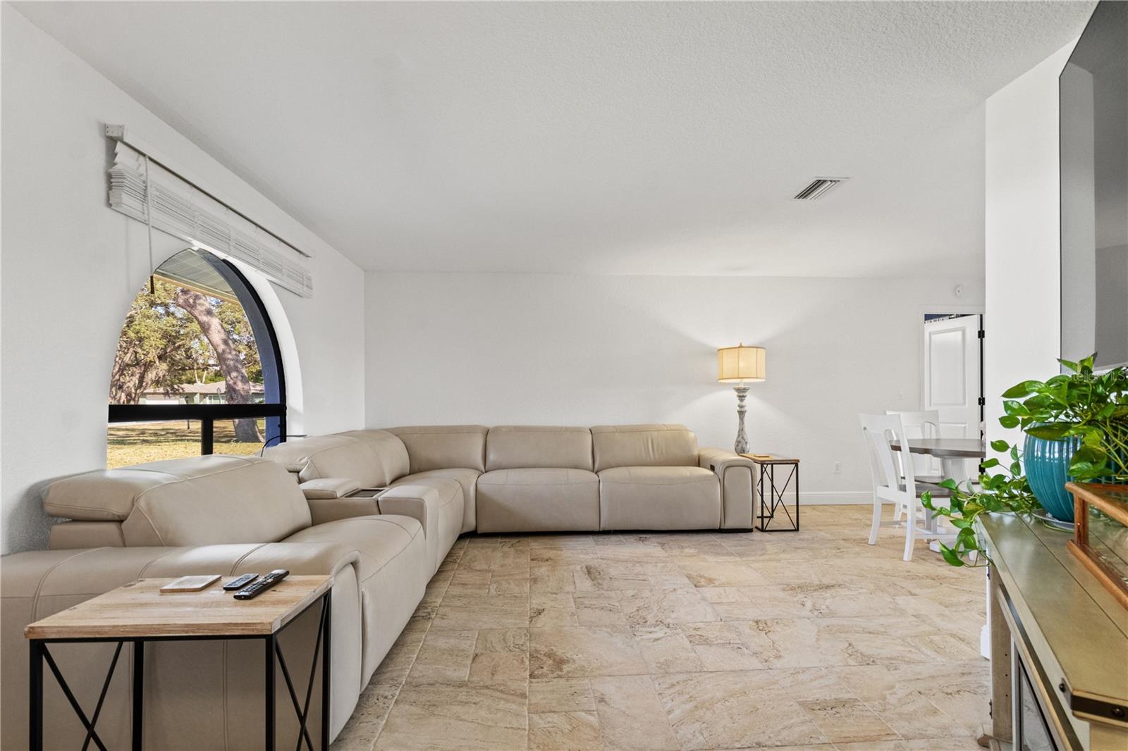 Image 8 of 61 For 488 Fieldstone Lane