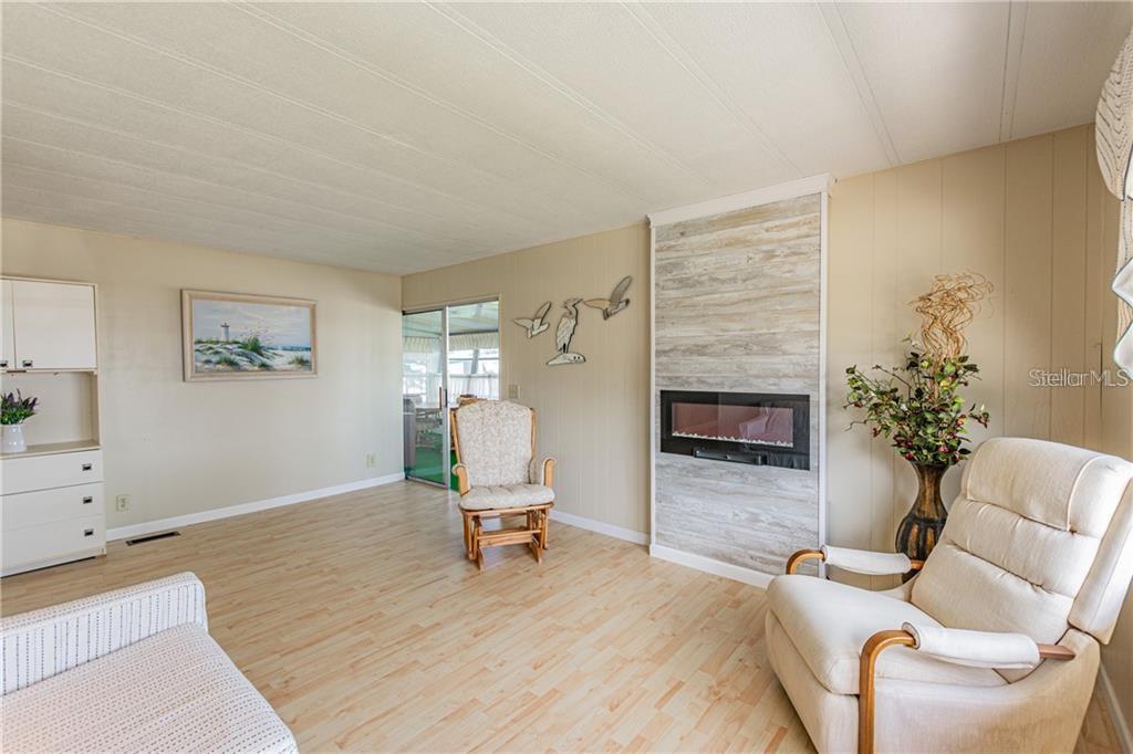 Image 10 of 10 For 274 Beach Court 42