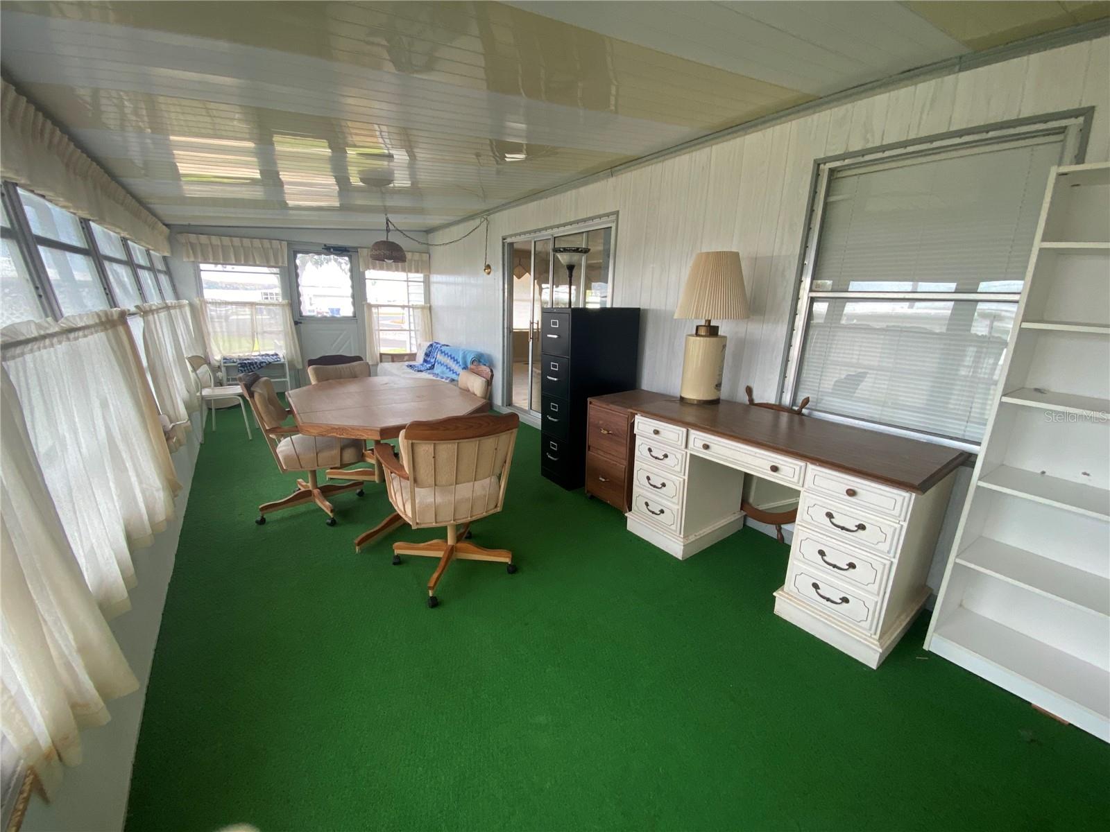 Image 11 of 13 For 274 Beach Court 42