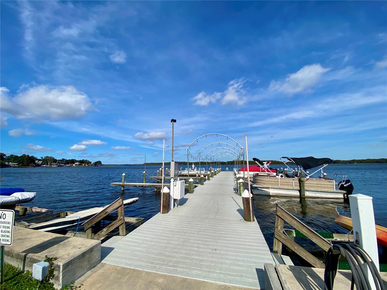 Image 4 of 10 For 274 Beach Court 42