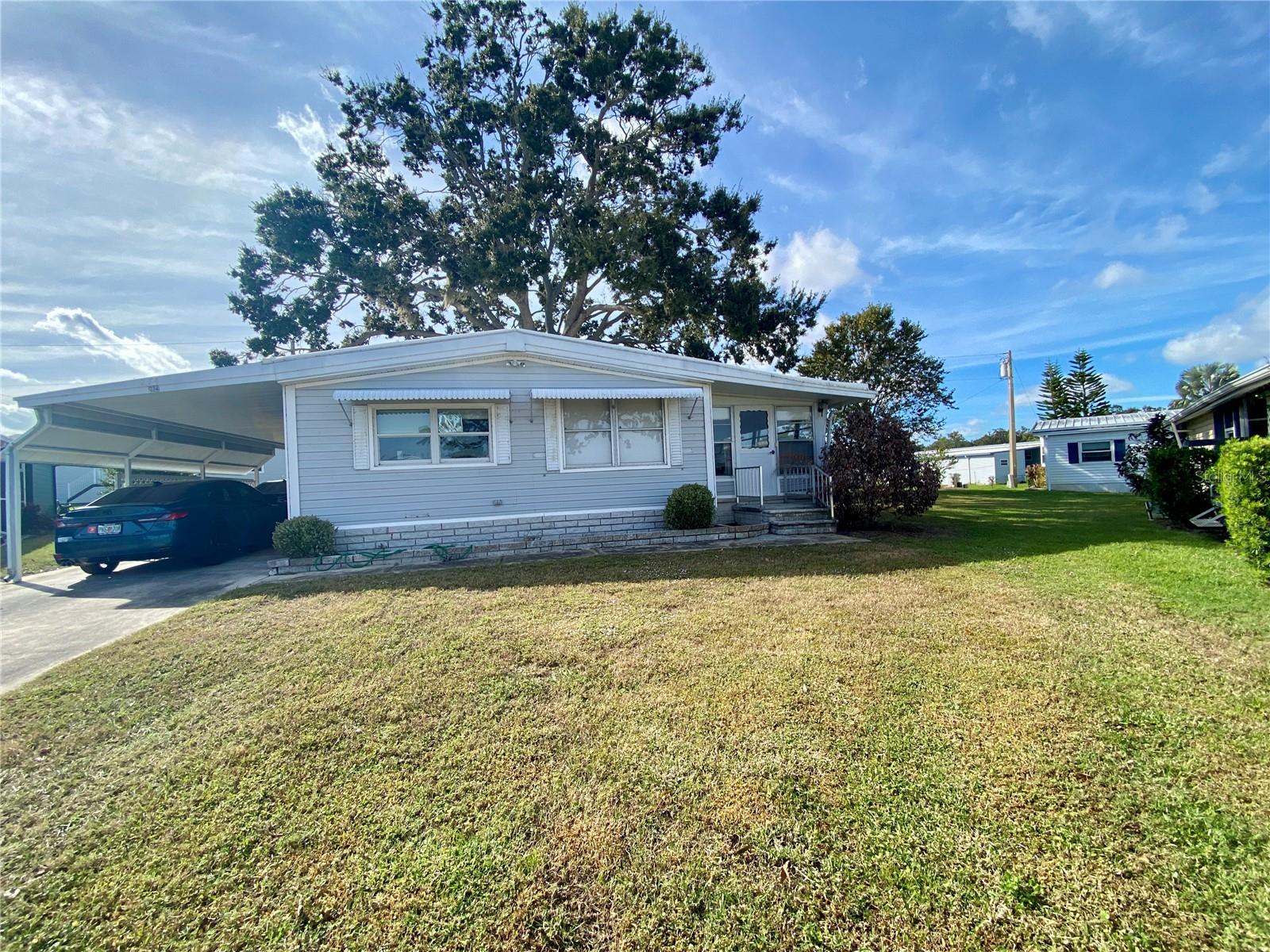 Image 6 of 10 For 274 Beach Court 42