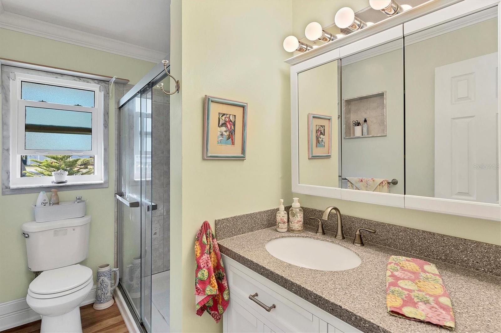 Image 14 of 57 For 2745 Arrowhead Road