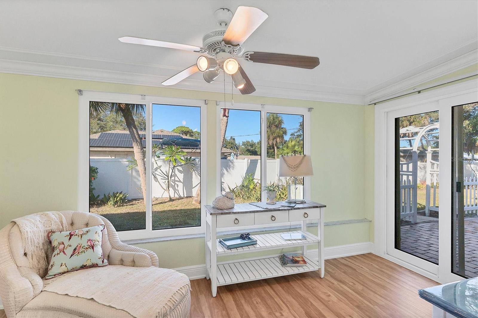 Image 20 of 57 For 2745 Arrowhead Road