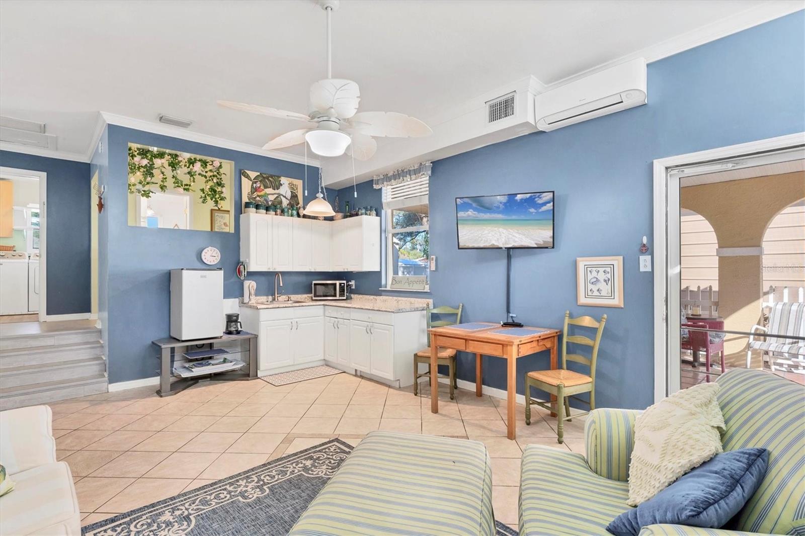 Image 24 of 57 For 2745 Arrowhead Road