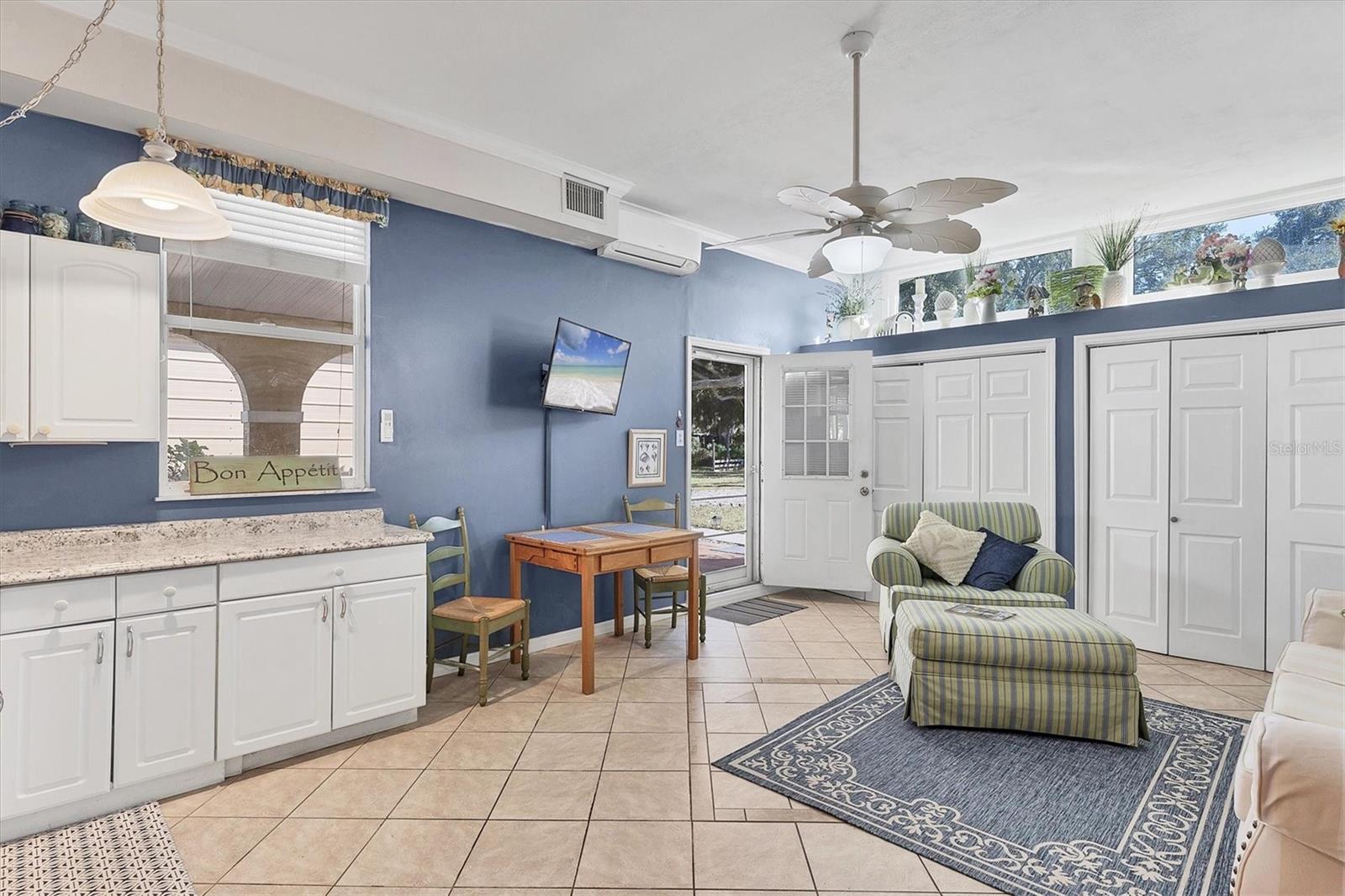 Image 25 of 57 For 2745 Arrowhead Road