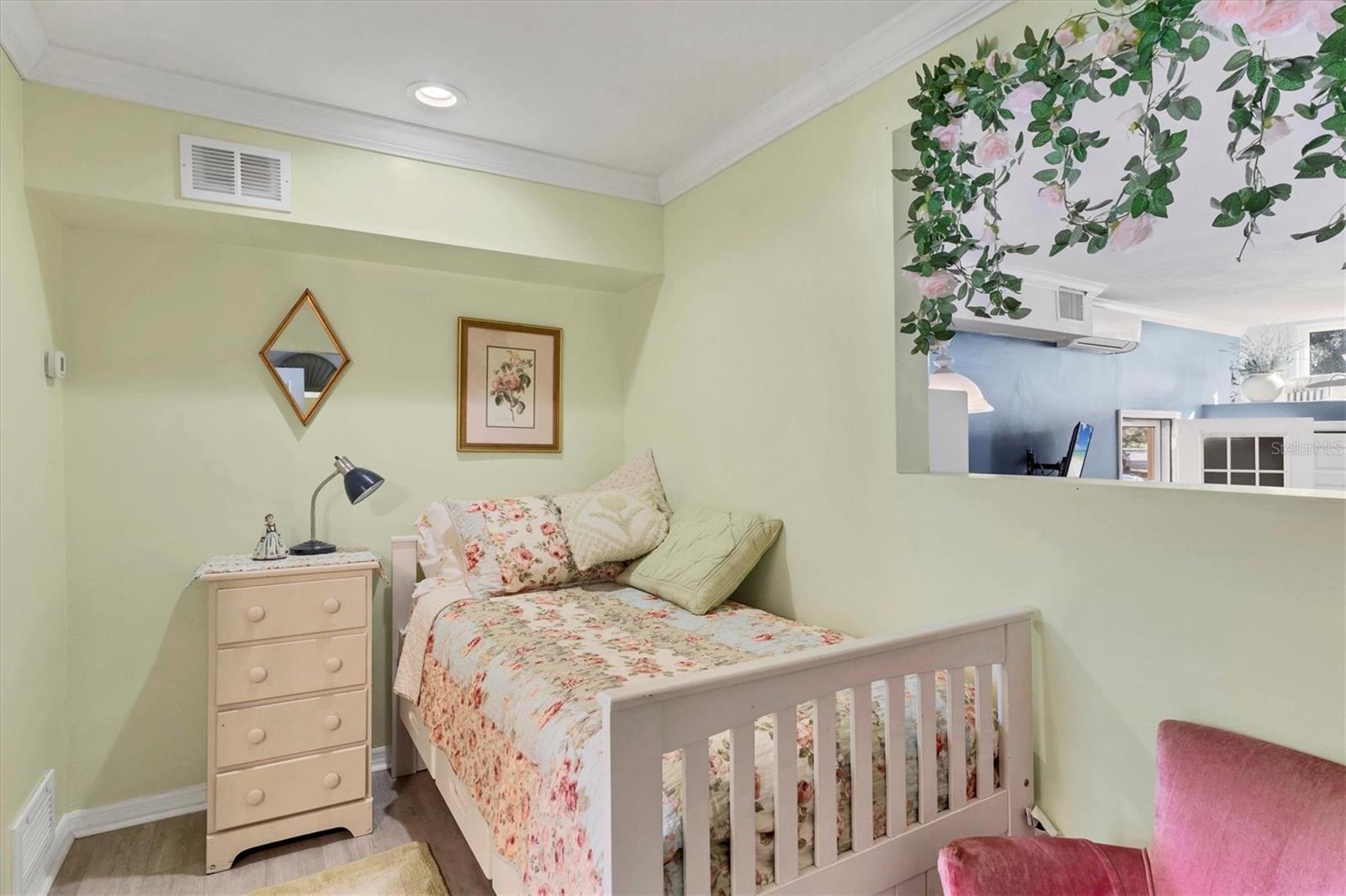 Image 26 of 57 For 2745 Arrowhead Road