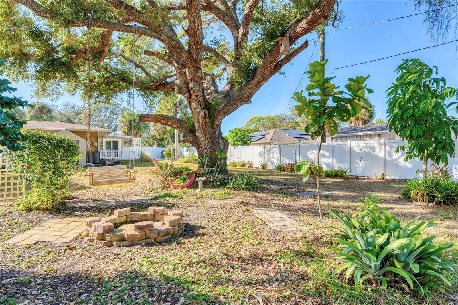 Image 30 of 57 For 2745 Arrowhead Road