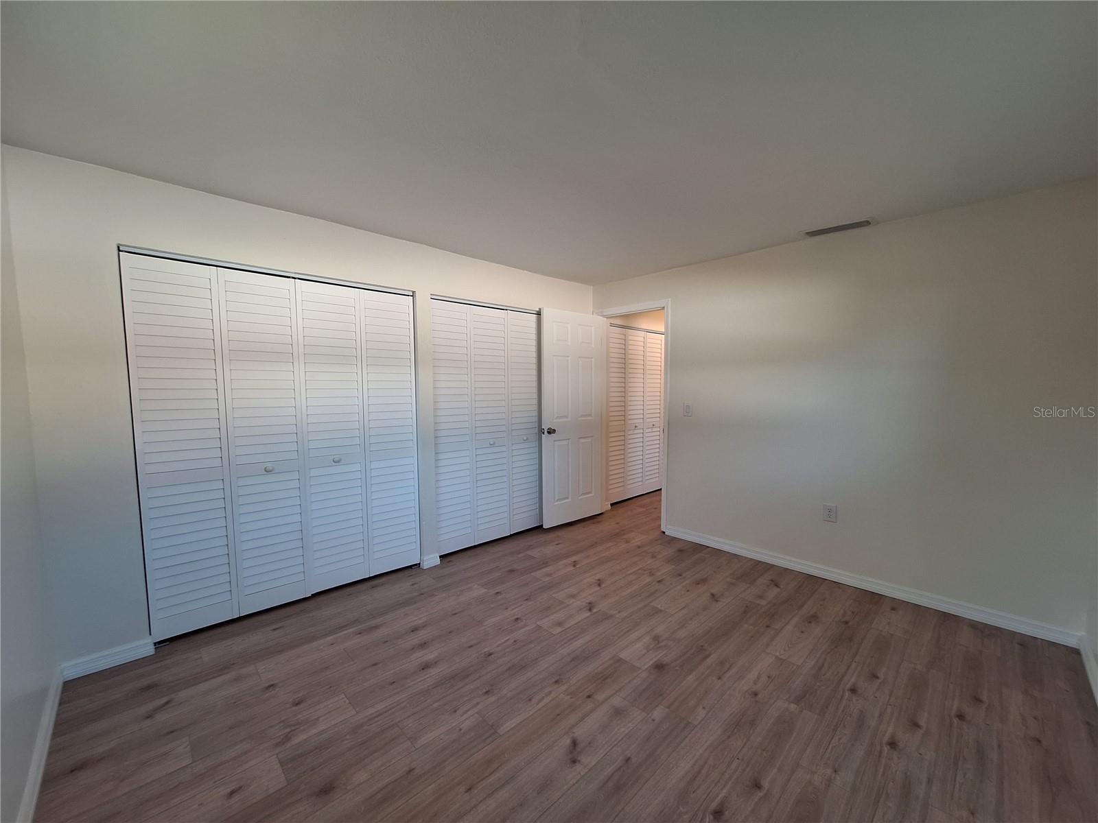 Listing photo id 19 for 13344 Sorrento Drive