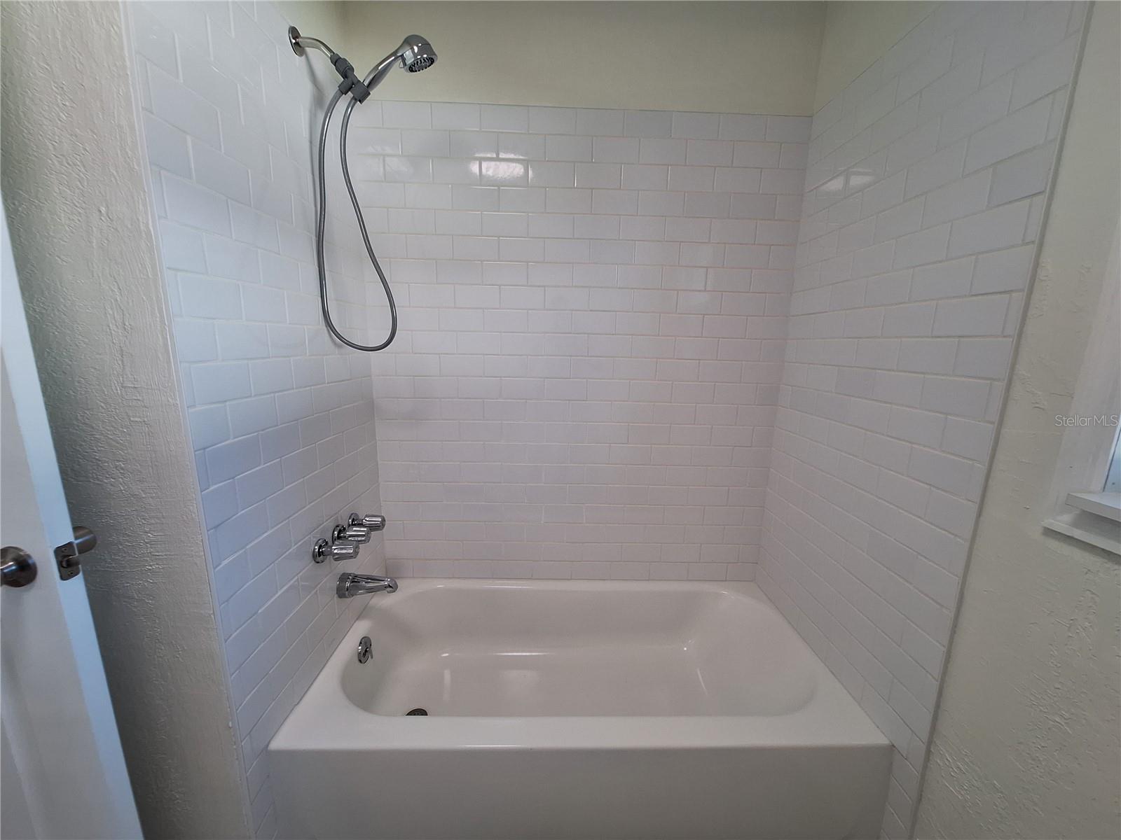 Listing photo id 23 for 13344 Sorrento Drive