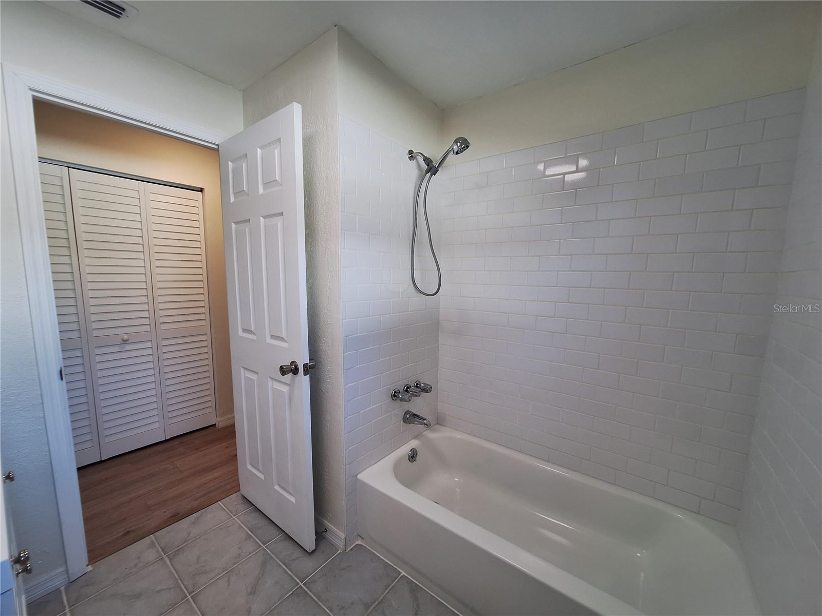 Listing photo id 25 for 13344 Sorrento Drive