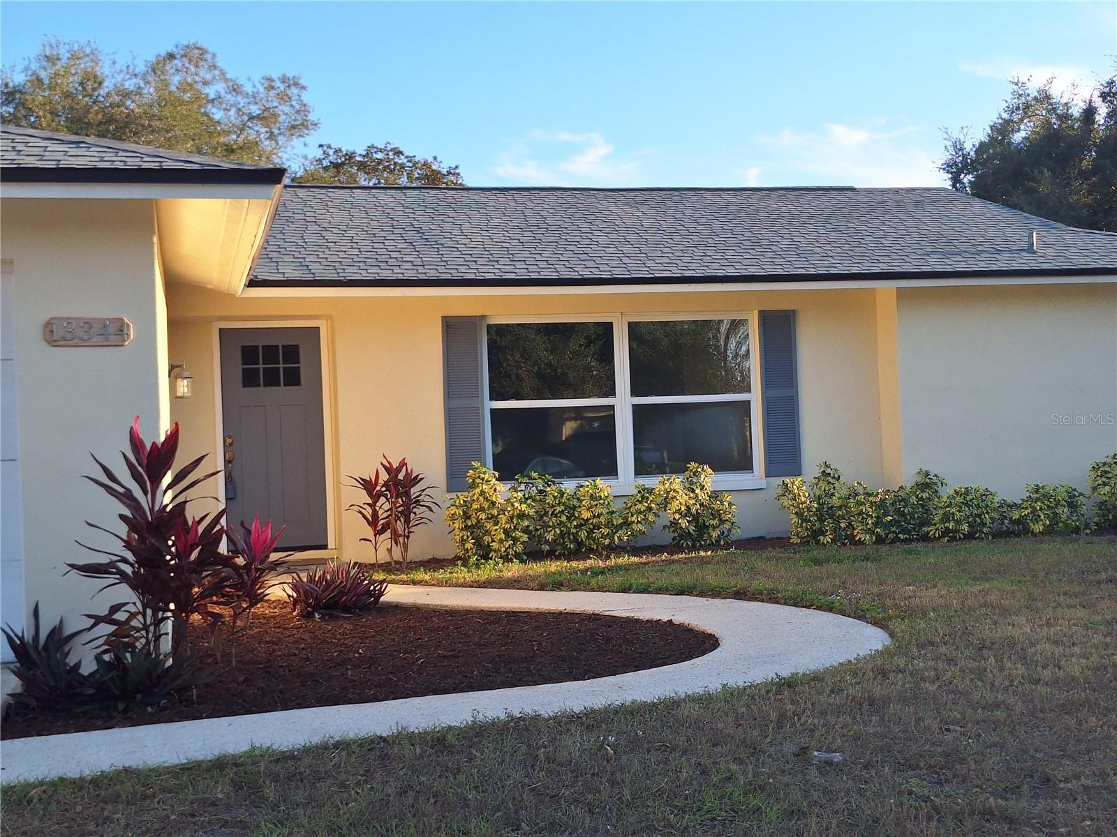 Listing photo id 1 for 13344 Sorrento Drive