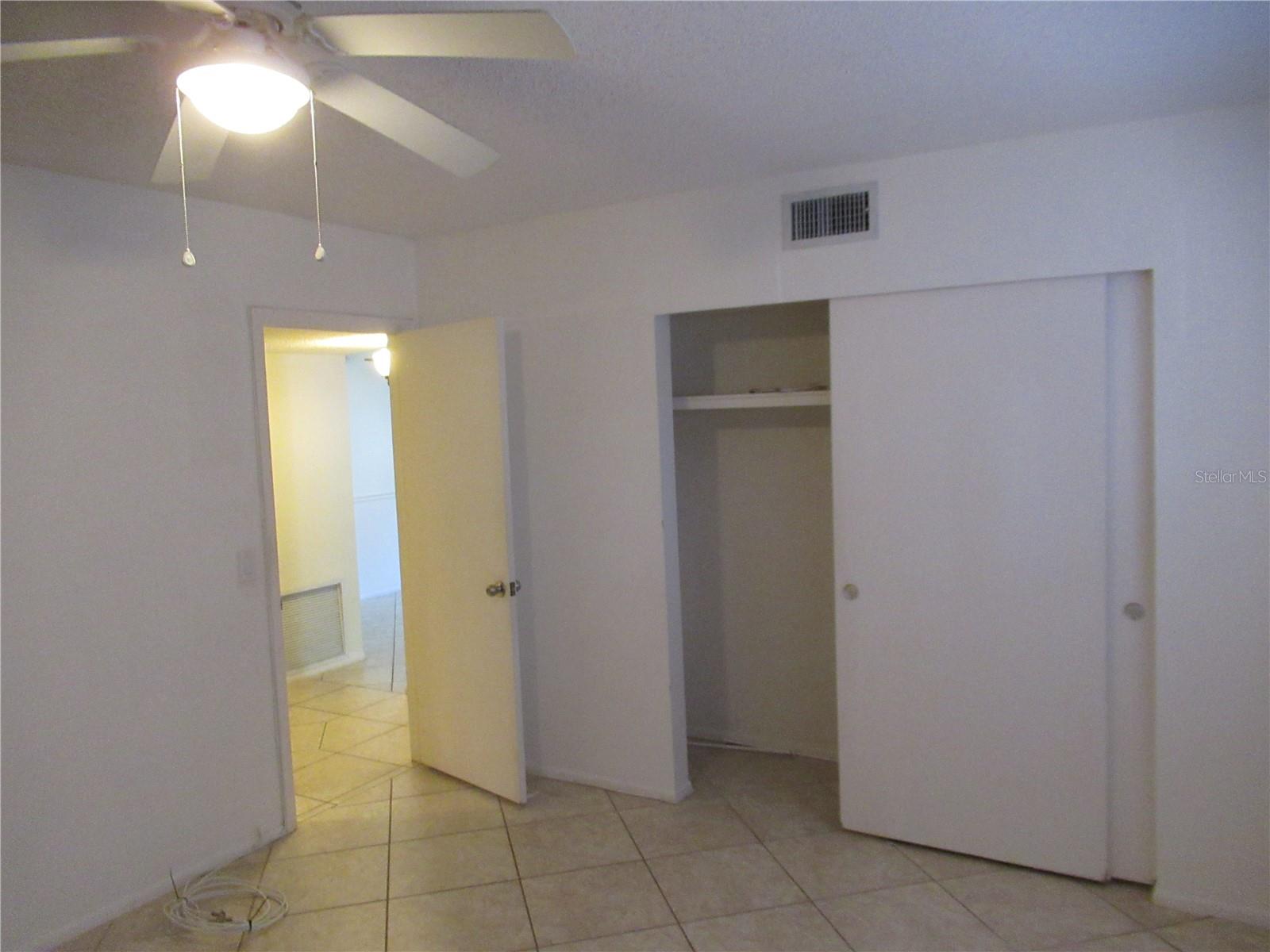 Image 20 of 26 For 2402 Ecuadorian Way 8