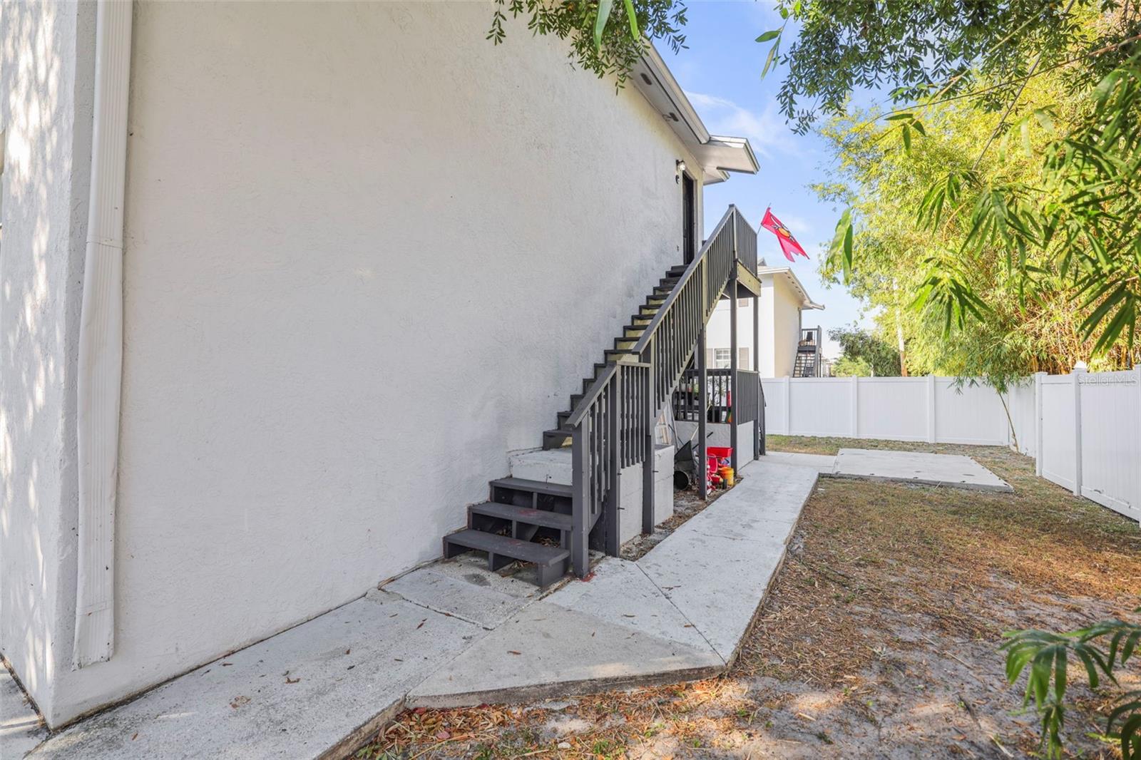 Image 10 of 51 For 7108 Kissimmee Street