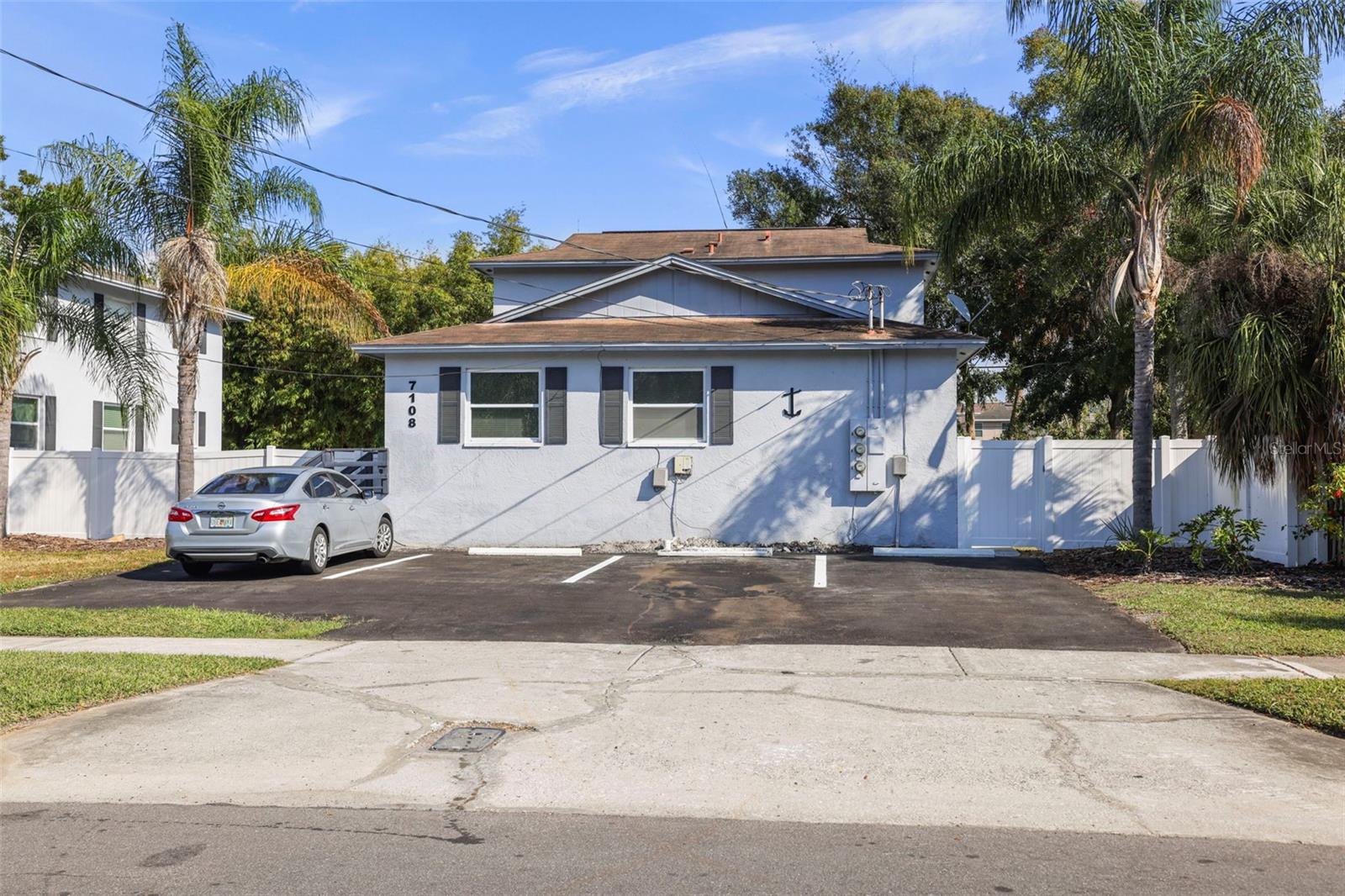 Image 2 of 51 For 7108 Kissimmee Street