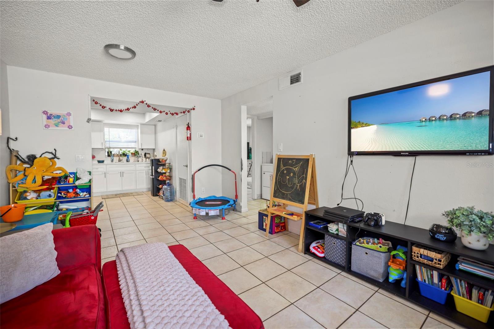 Image 28 of 51 For 7108 Kissimmee Street