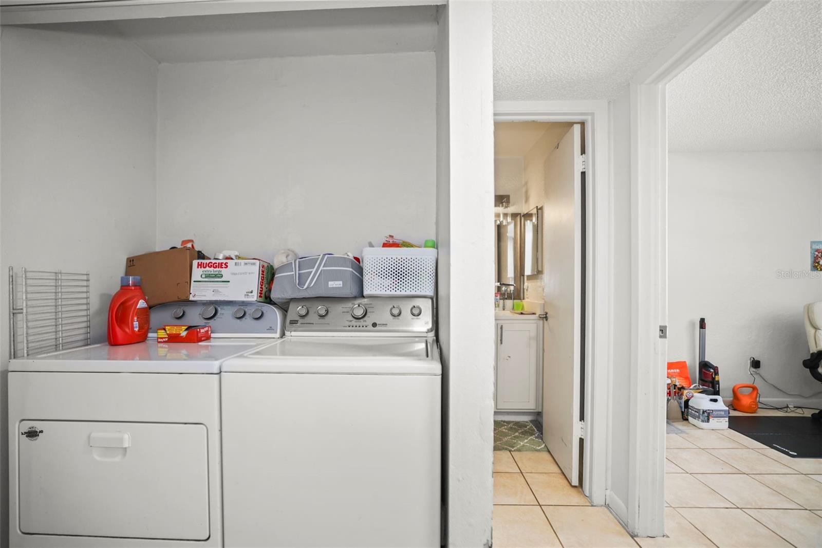 Image 37 of 51 For 7108 Kissimmee Street