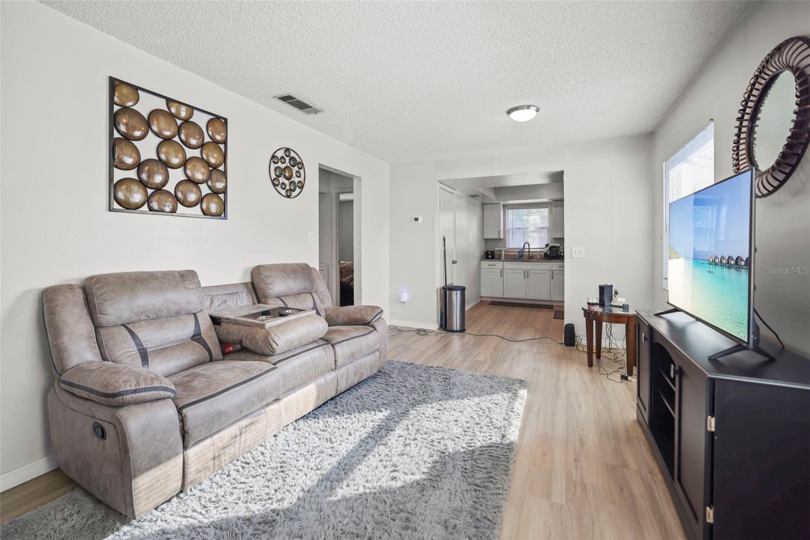 Image 39 of 51 For 7108 Kissimmee Street