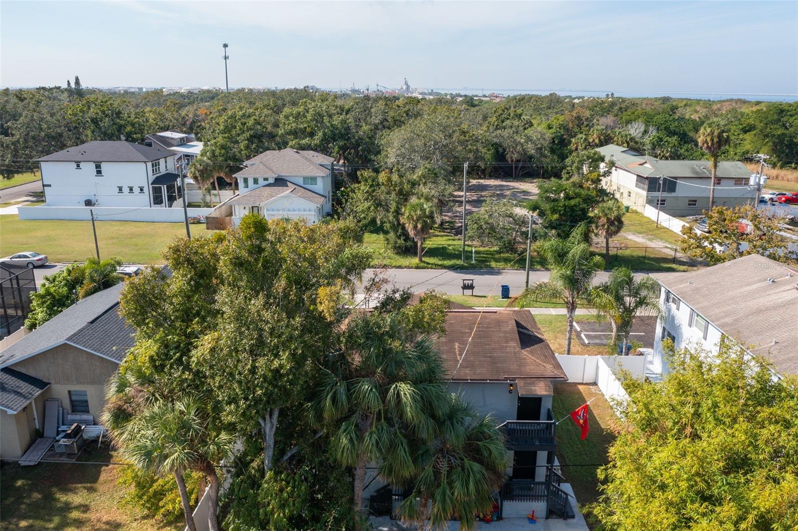 Image 5 of 51 For 7108 Kissimmee Street