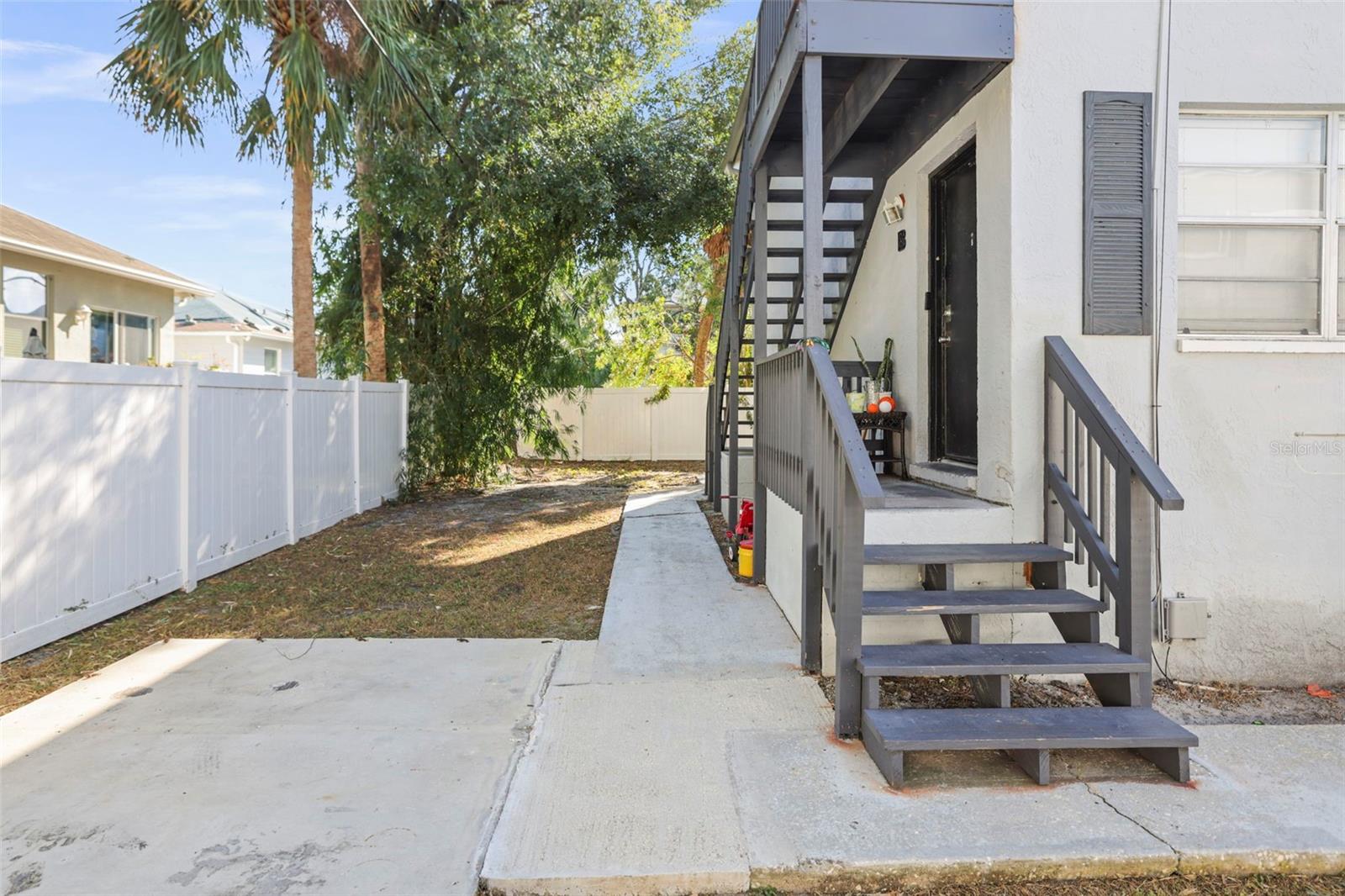 Image 6 of 51 For 7108 Kissimmee Street