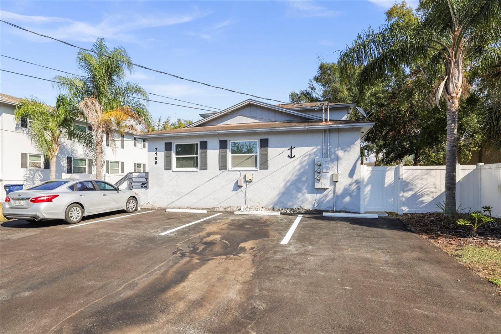 Image 7 of 51 For 7108 Kissimmee Street