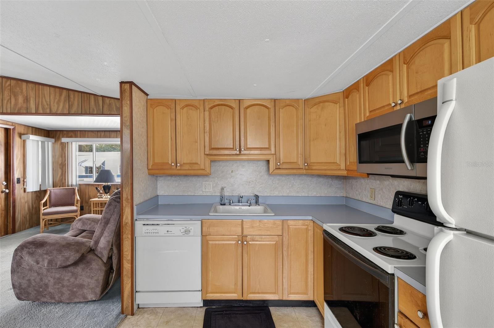 Image 35 of 55 For 7801 34th Avenue N 80