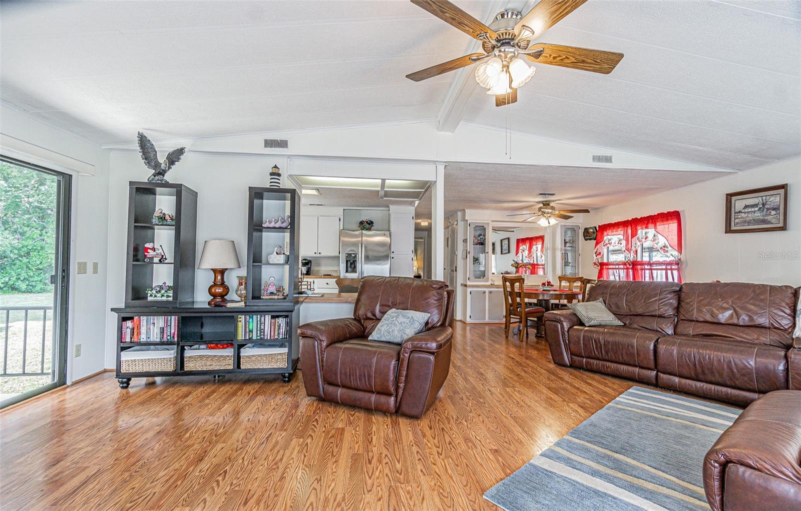 Image 14 of 33 For 39353 Sycamore Lane