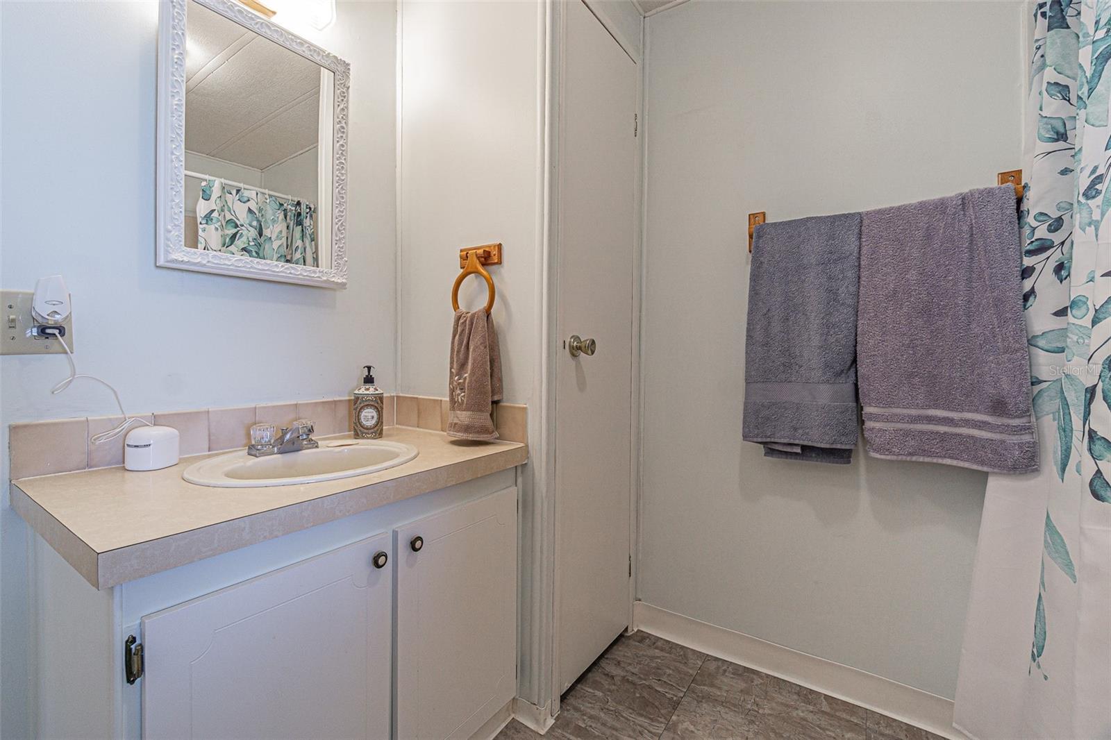 Image 25 of 33 For 39353 Sycamore Lane