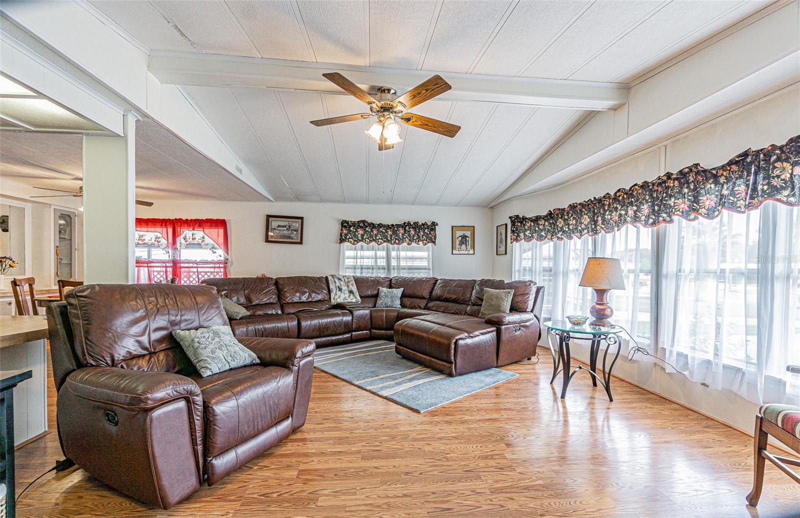 Image 7 of 33 For 39353 Sycamore Lane