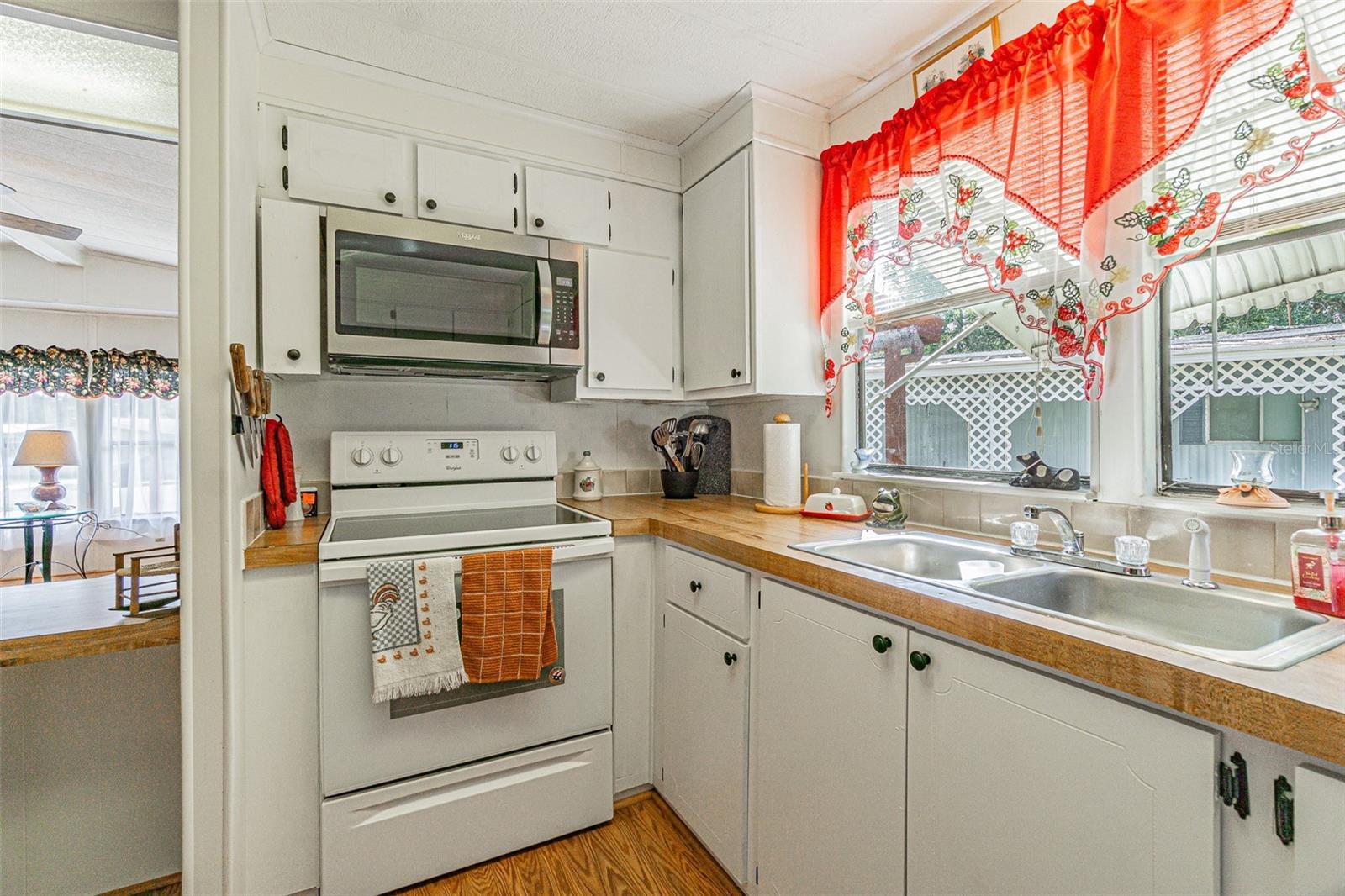 Image 8 of 33 For 39353 Sycamore Lane