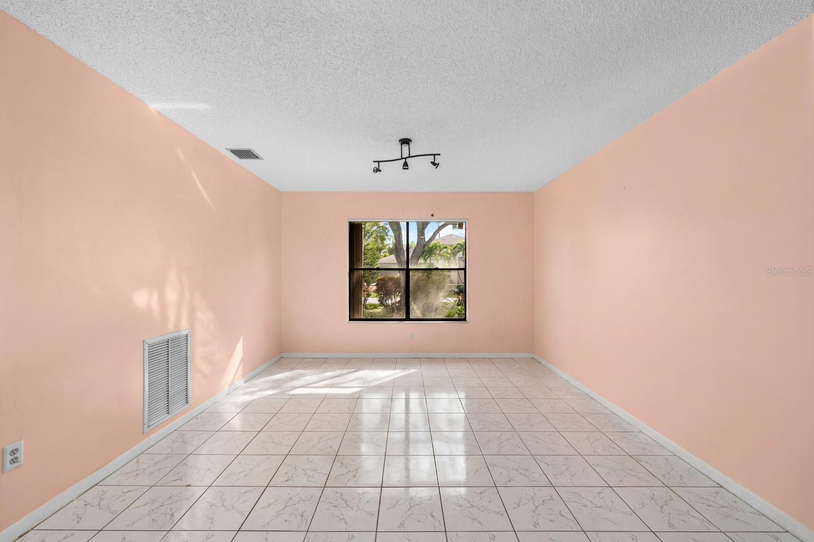 Image 18 of 35 For 2935 15th Street