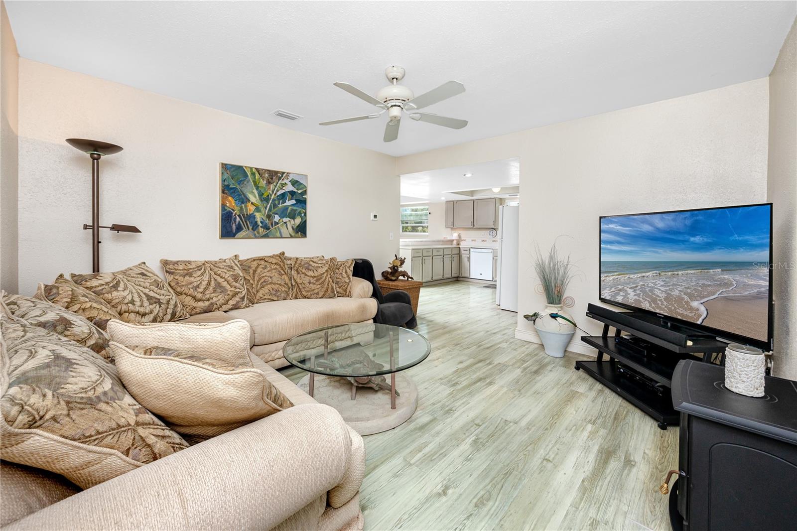 Image 10 of 53 For 140 142nd Avenue E