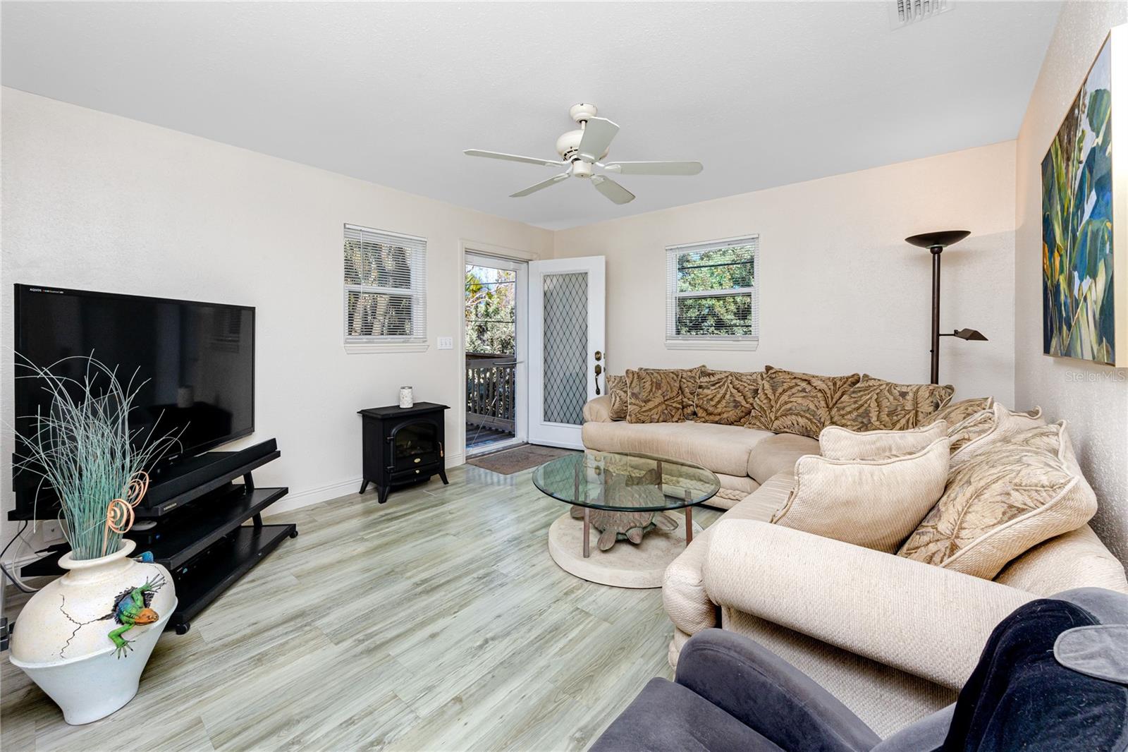 Image 11 of 53 For 140 142nd Avenue E