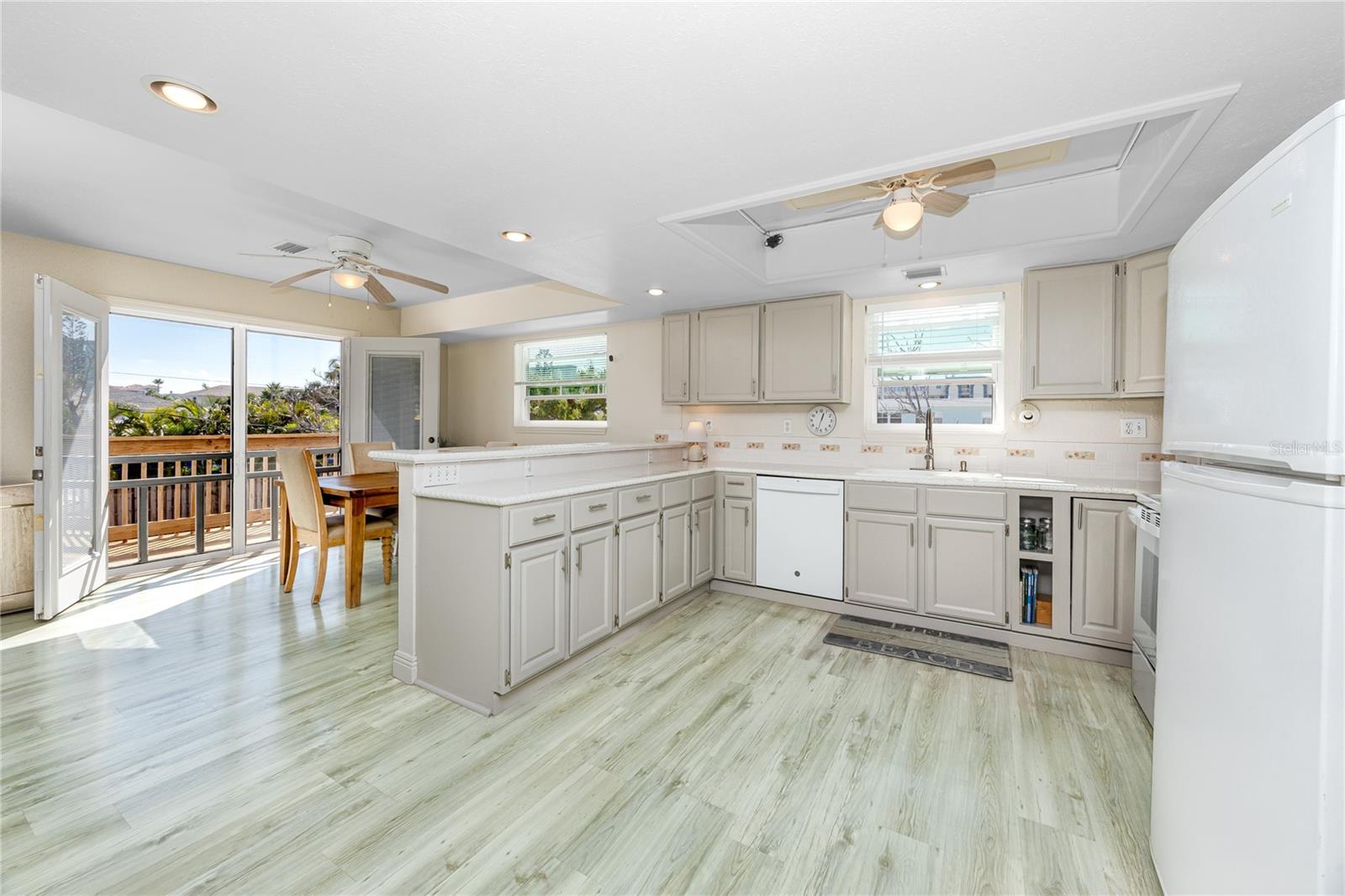 Image 13 of 53 For 140 142nd Avenue E