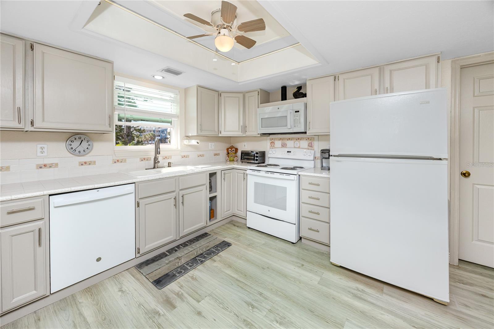 Image 14 of 53 For 140 142nd Avenue E