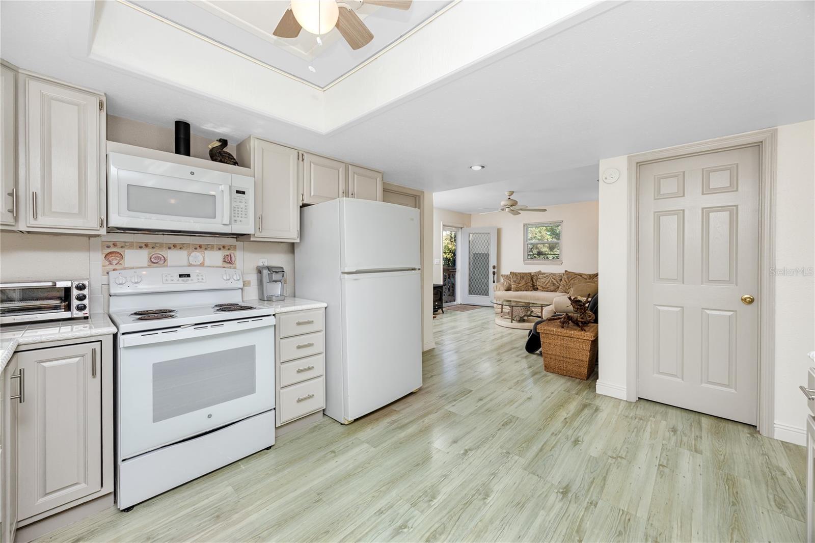 Image 15 of 53 For 140 142nd Avenue E