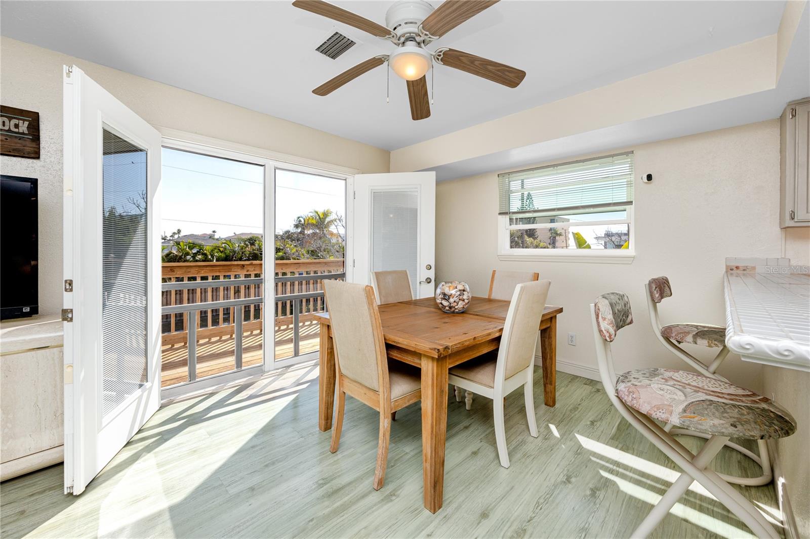 Image 18 of 53 For 140 142nd Avenue E