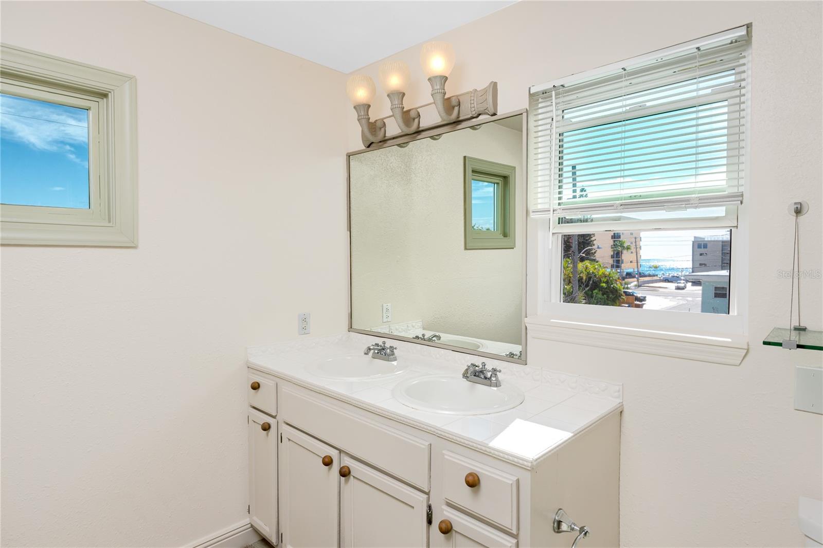 Image 32 of 53 For 140 142nd Avenue E