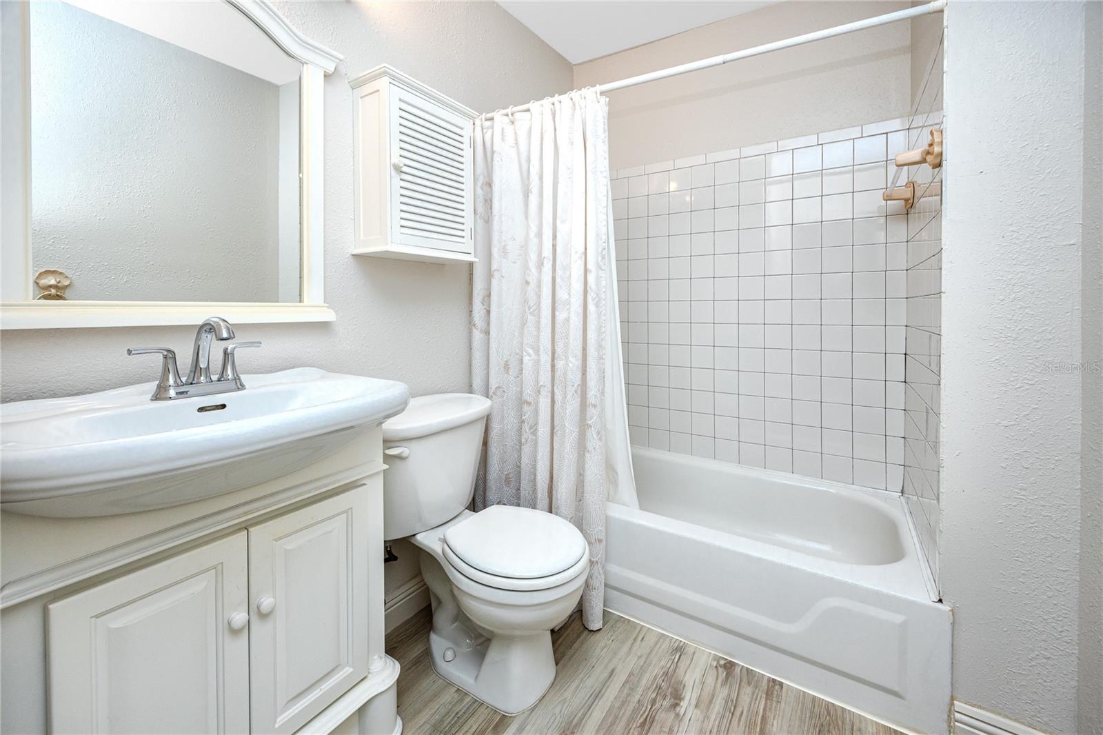 Image 38 of 53 For 140 142nd Avenue E