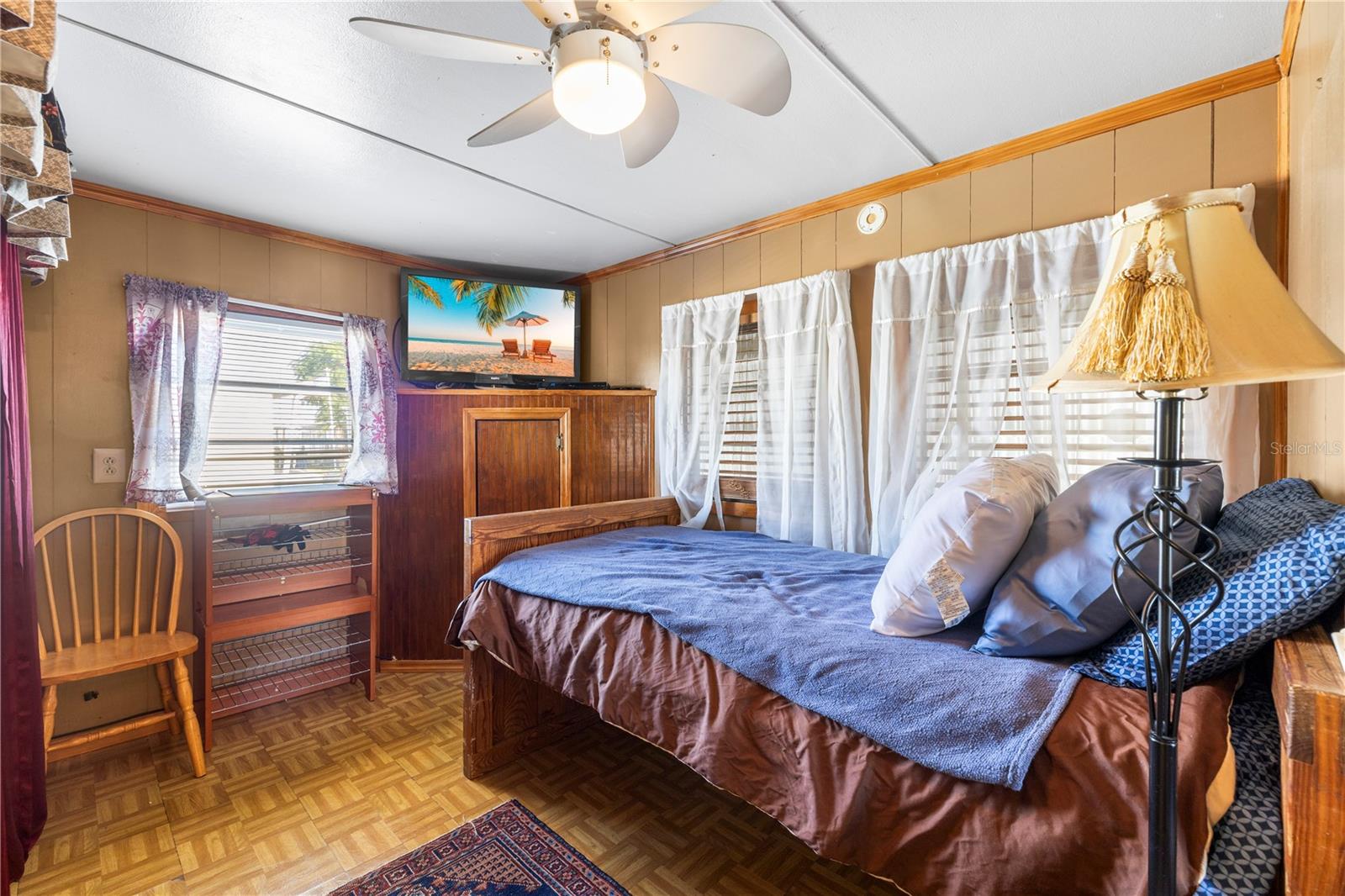 Image 16 of 43 For 619 52nd Avenue W