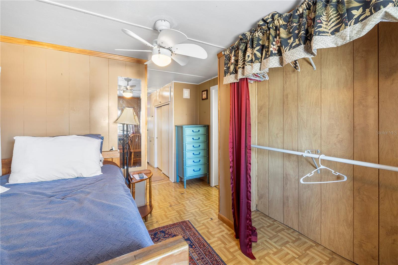 Image 17 of 43 For 619 52nd Avenue W