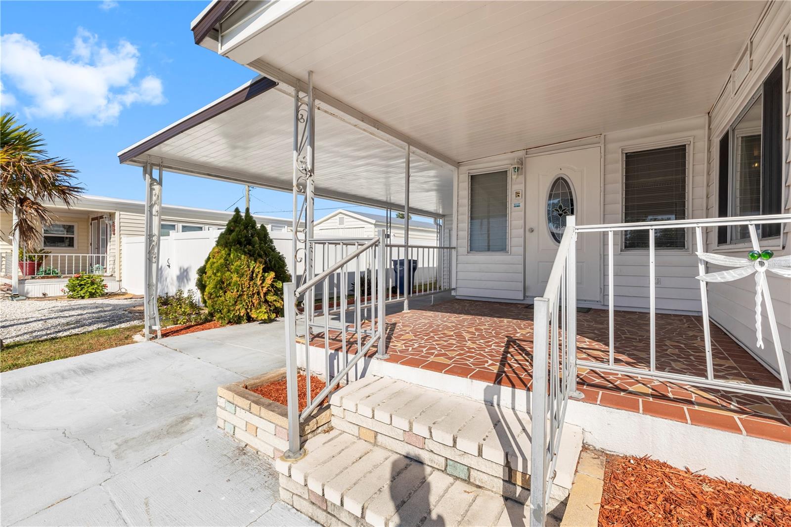 Image 23 of 43 For 619 52nd Avenue W