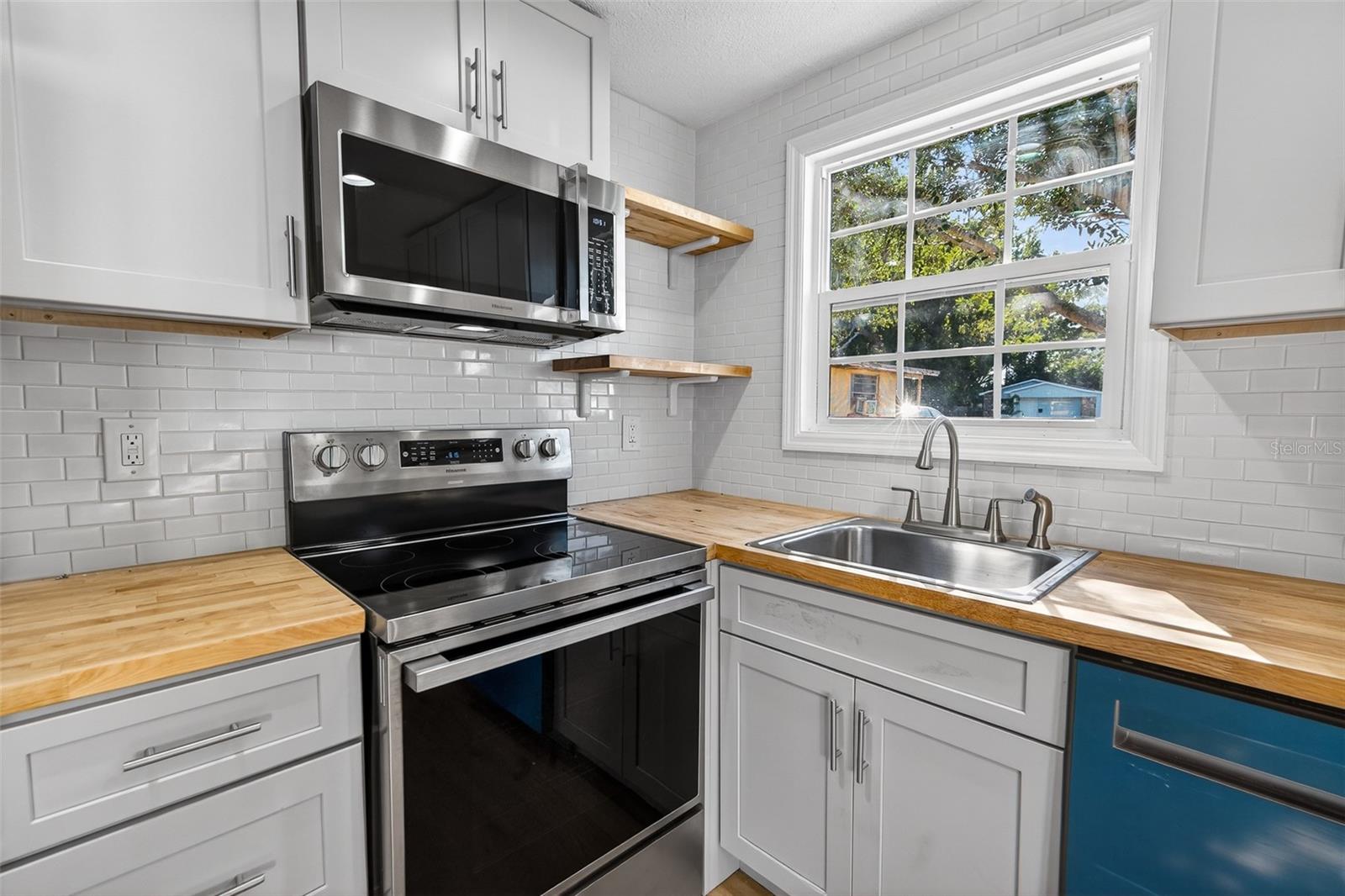 Image 5 of 26 For 4545 12th Avenue S