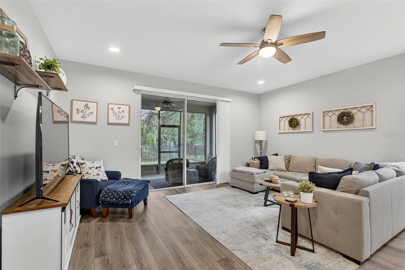 Image 11 of 42 For 11404 Blue Woods Drive