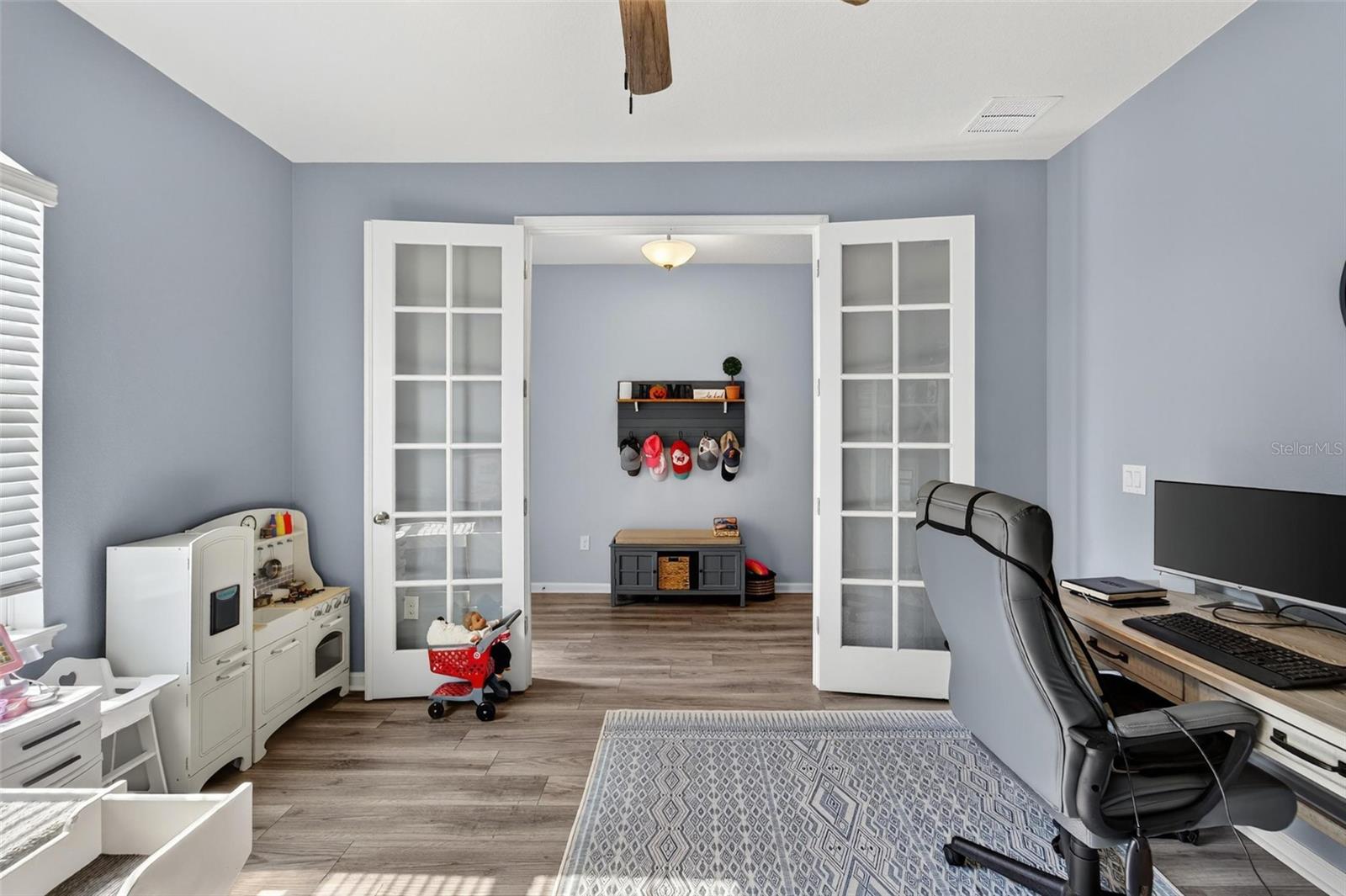 Image 21 of 42 For 11404 Blue Woods Drive