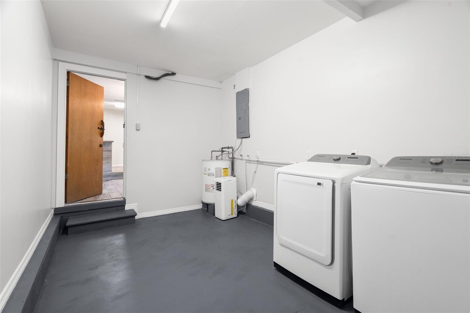 Image 19 of 38 For 5555 13th Street N