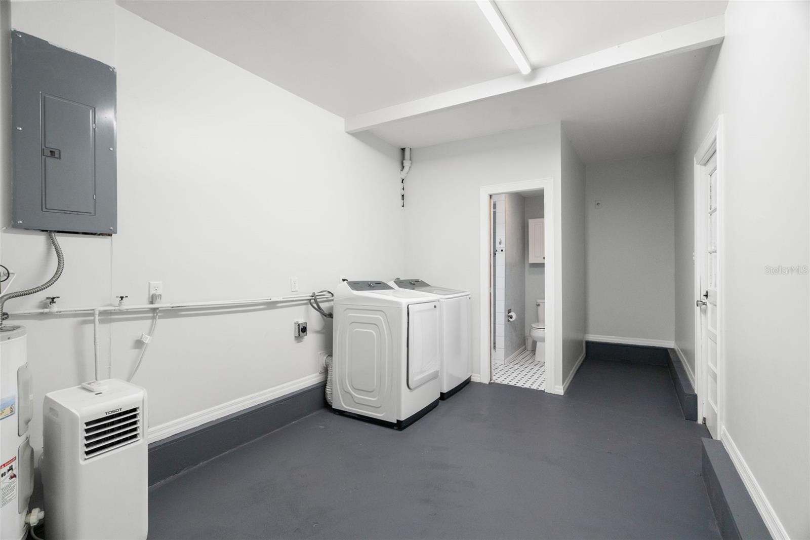 Image 20 of 38 For 5555 13th Street N