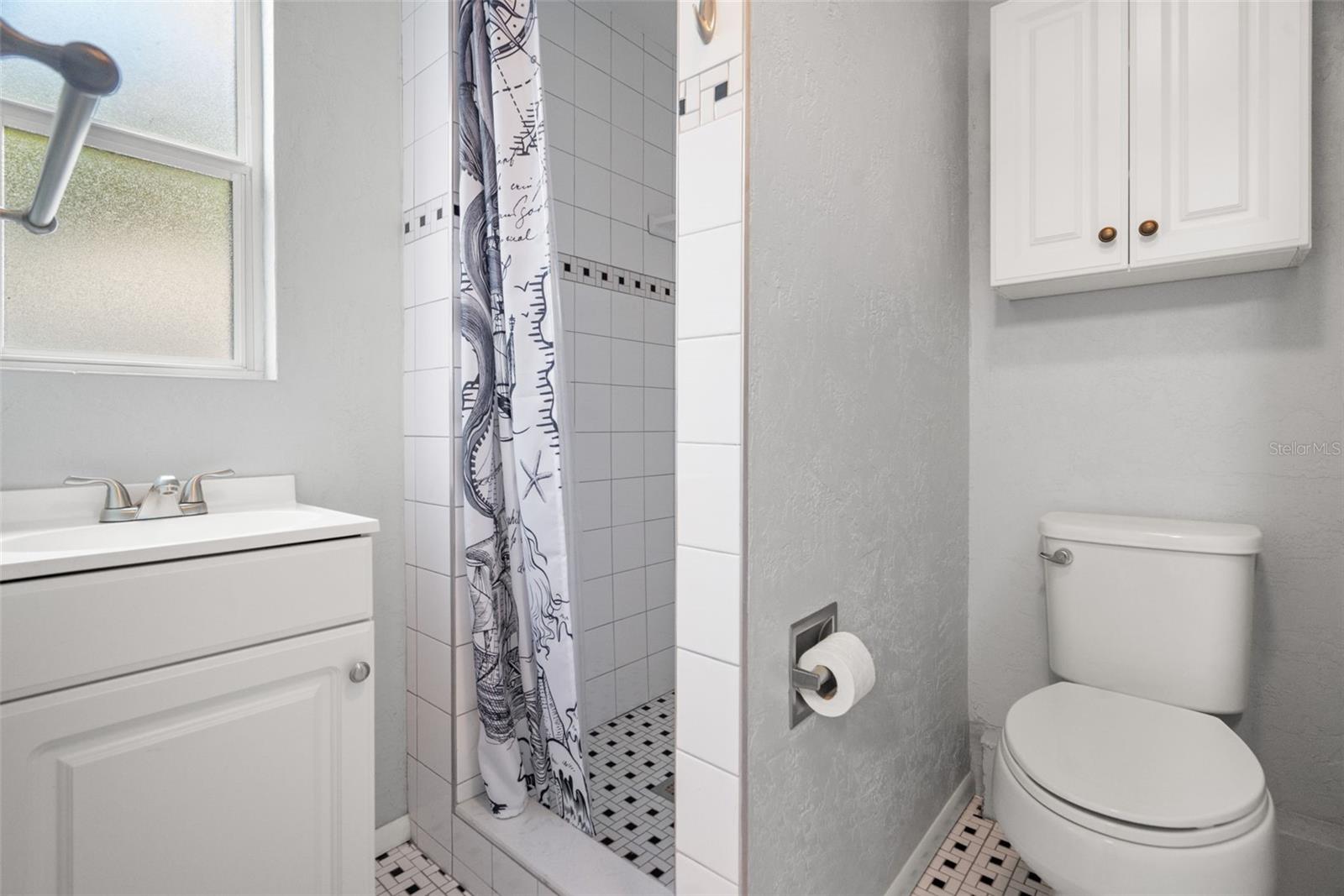 Image 21 of 38 For 5555 13th Street N