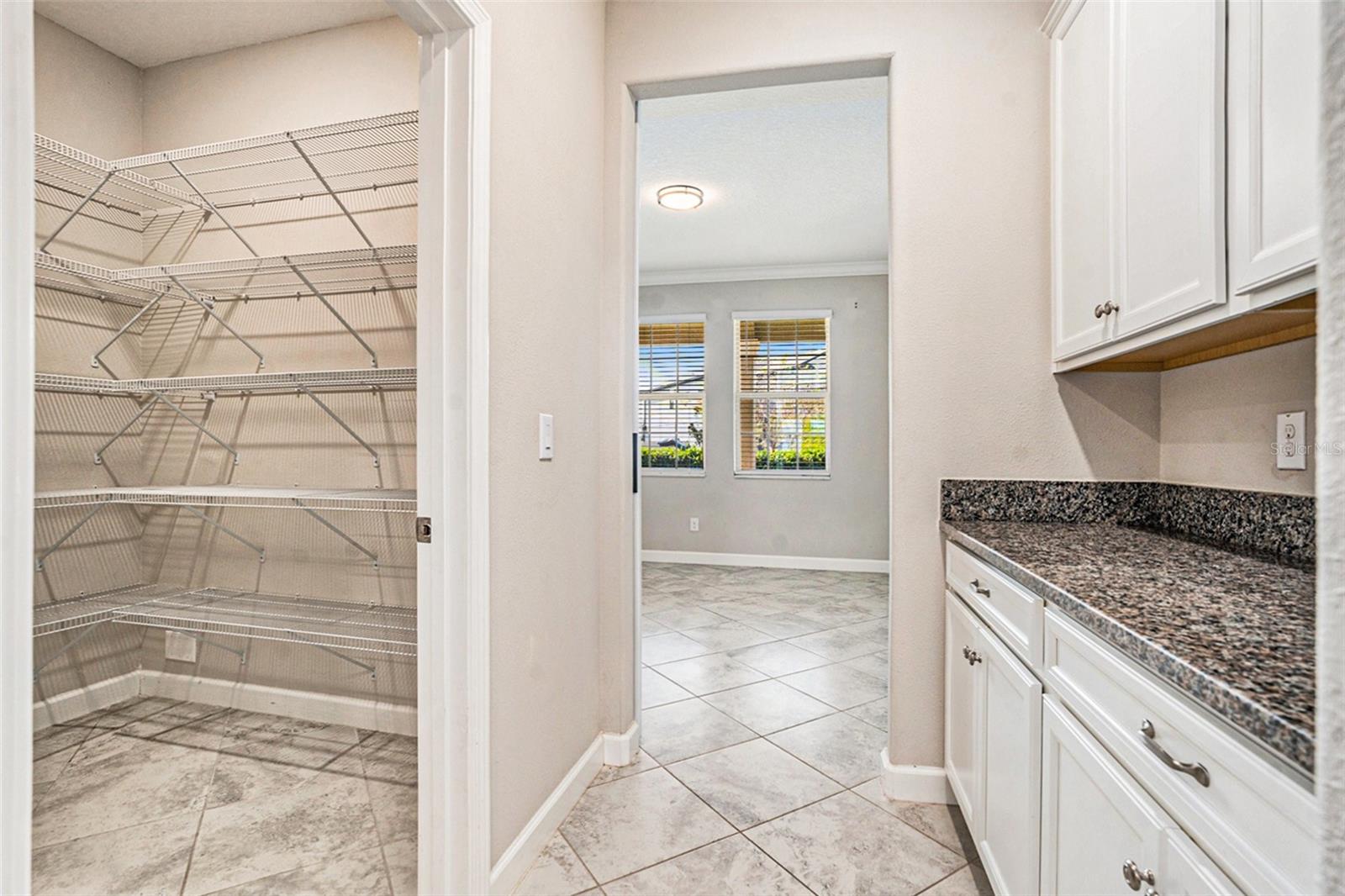 Image 16 of 38 For 9173 Shadyside Lane